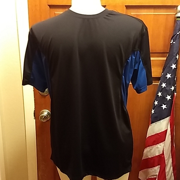 2 Jockey polyester/mesh workout Tee's - Picture 3 of 5